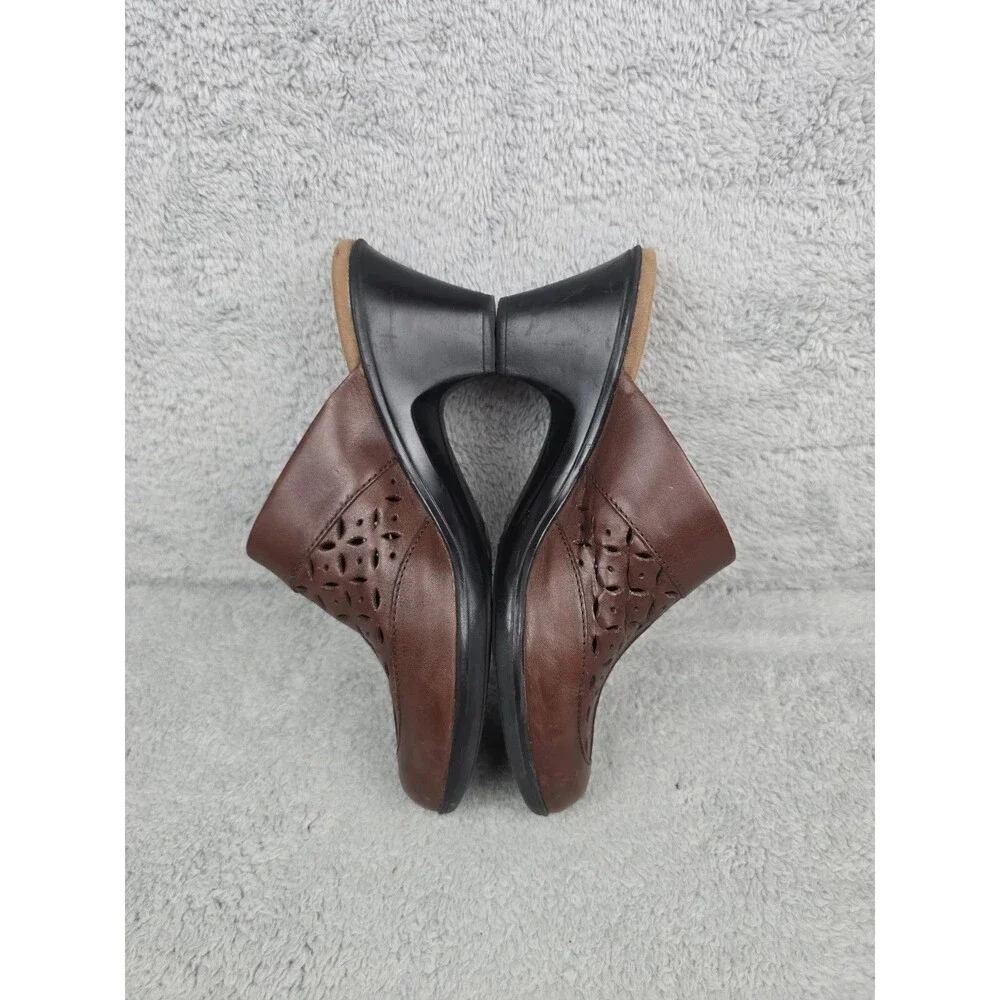 Clarks product pair
